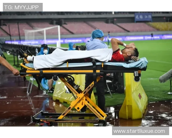 CBA八一队与四川队激战正酣赛场精彩瞬间引发球迷热议